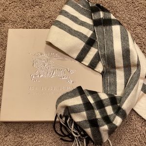 Authentic “The Classic Check” Burberry scarf - original receipt and box included